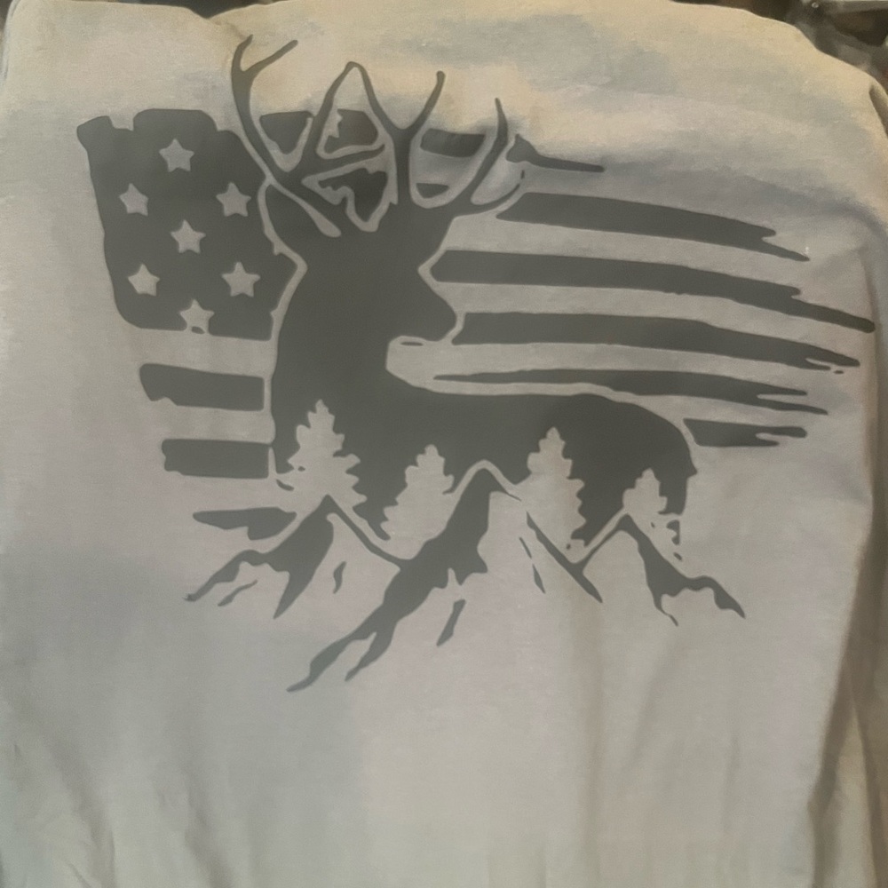 Men's shirt